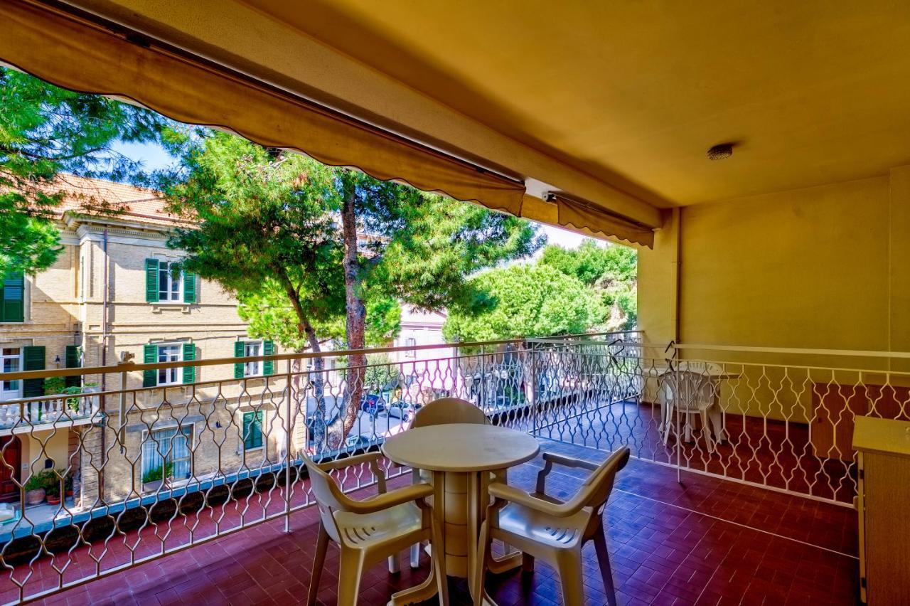 Hotel Miramare - Сільві-Марина Екстер'єр фото